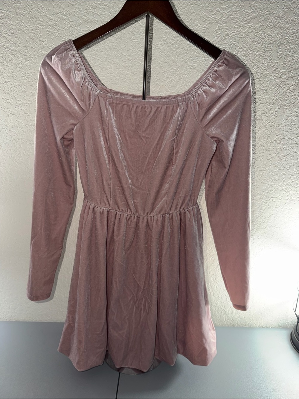 Celebrity Pink Mauve Velvet Long-Sleeve Skater Dress